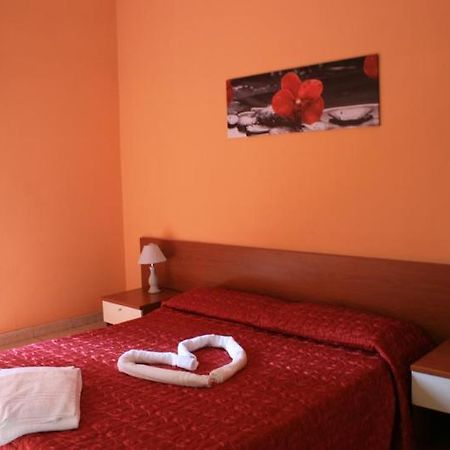 Folia B&B โรม ภายนอก รูปภาพ