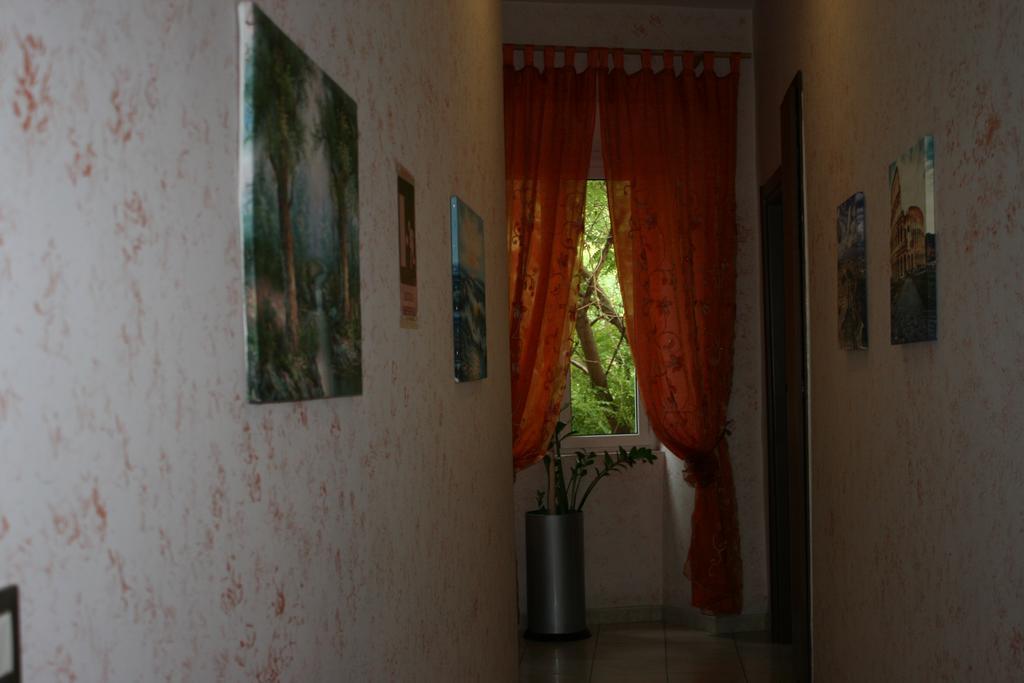 Folia B&B โรม ภายนอก รูปภาพ