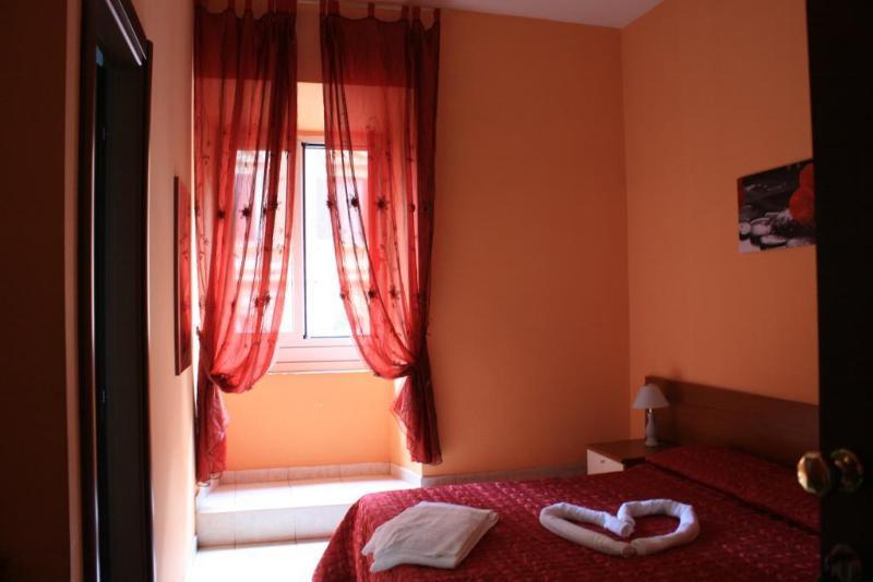 Folia B&B โรม ภายนอก รูปภาพ