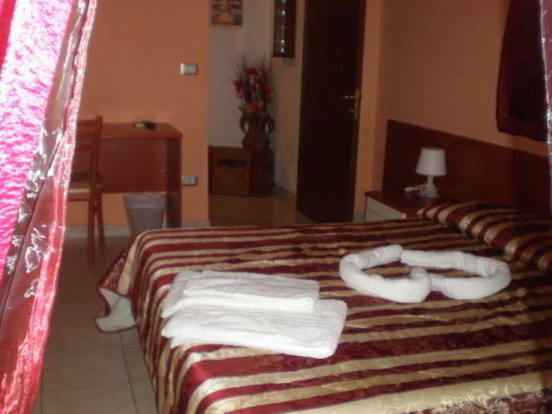 Folia B&B โรม ภายนอก รูปภาพ